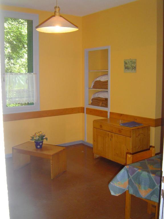 Appartements Les Pins Cierp Exterior photo